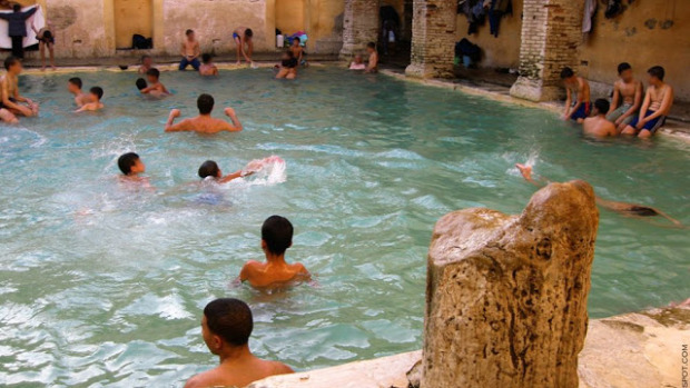 A világ érdekes Hammam Essalihine Algéria fürdő római