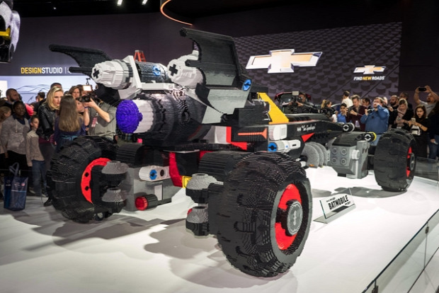 A világ érdekes film LEGO batman batmobile speedwagon autó életnagyságú