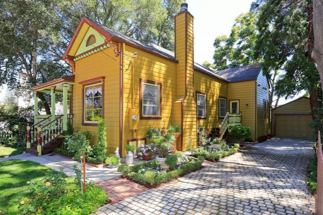 Kalifornia Szilícium-völgy Los Gatos villa viktoriánus Anna királynő stílus