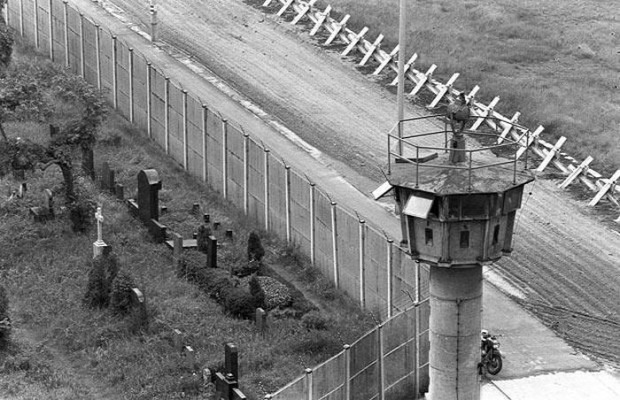 A világ érdekes Berlni berlini fal fal építés szökés