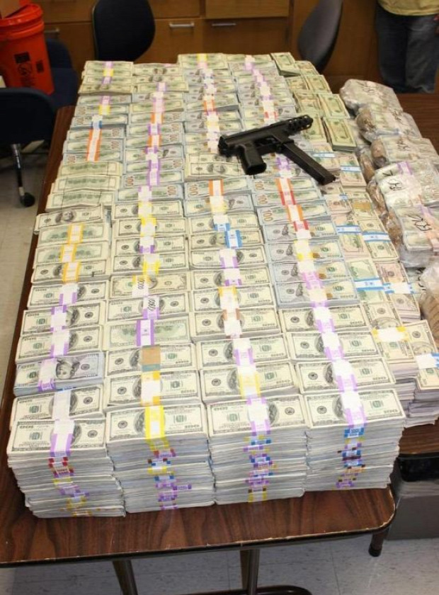 A világ érdekes drog maffia kereskedő kincs rejtett pénz