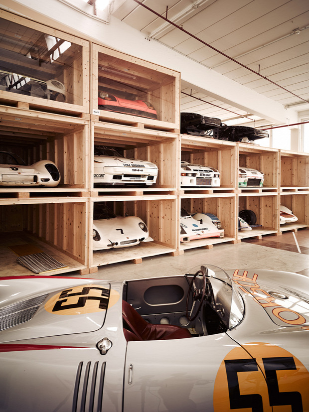 A világ érdekes Stuttgart Porsche múzeum titkos raktár