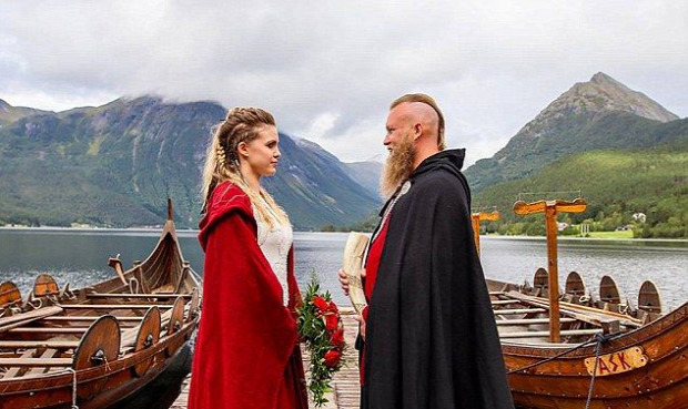 A világ érdekes viking esküvő szertartás