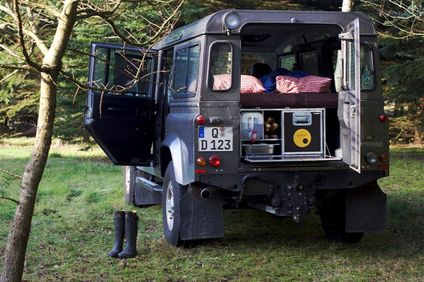 Kütyülógia kemping doboz Land Rover Defender