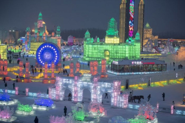 A világ érdekes Kína Habin fesztivál hó jég szobor