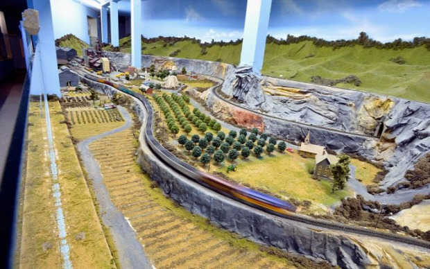 A világ érdekes USA New York legnagyobb vasút terepasztal modell