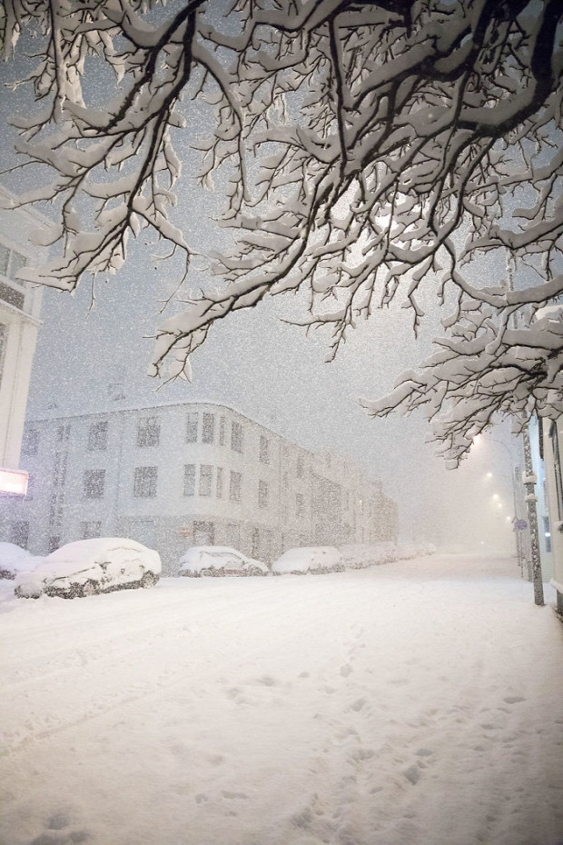 A világ érdekes Izland hóvihar hó rekord