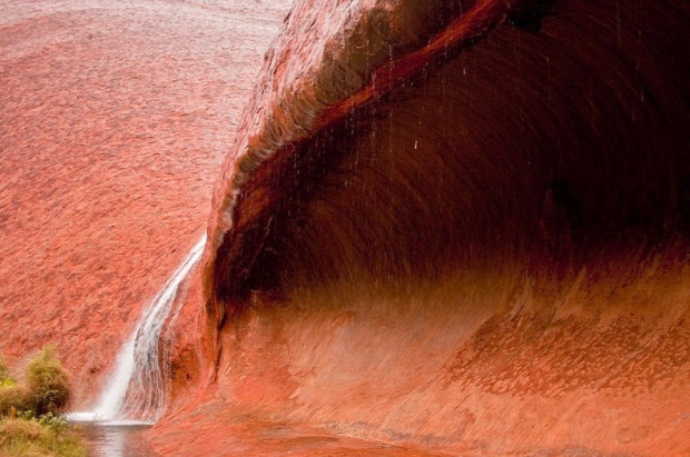A világ érdekes Ausztrália Uluru Ayers-rock Ayers-szikla vízesés