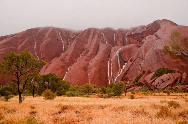 A világ érdekes Ausztrália Uluru Ayers-rock Ayers-szikla vízesés