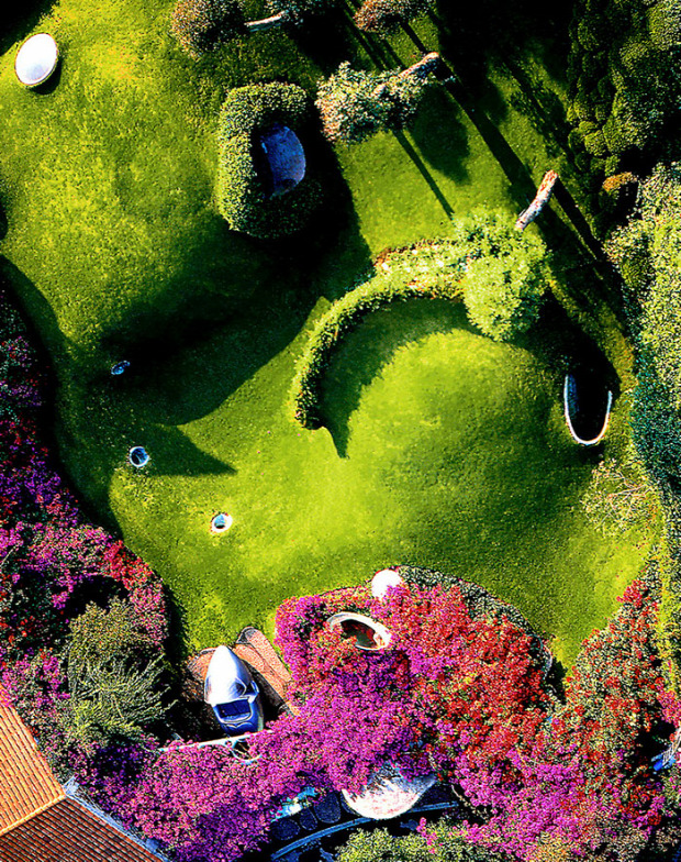 A világ érdekes ház hobbit földalatti organikus tájépítészet