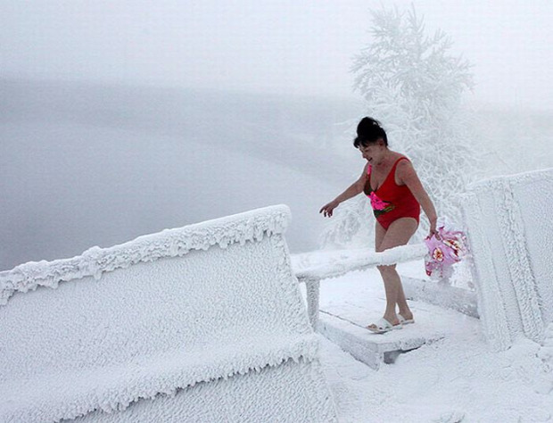 A világ érdekes tél Szibéria úszás Krasznojarszk Jenyiszej
