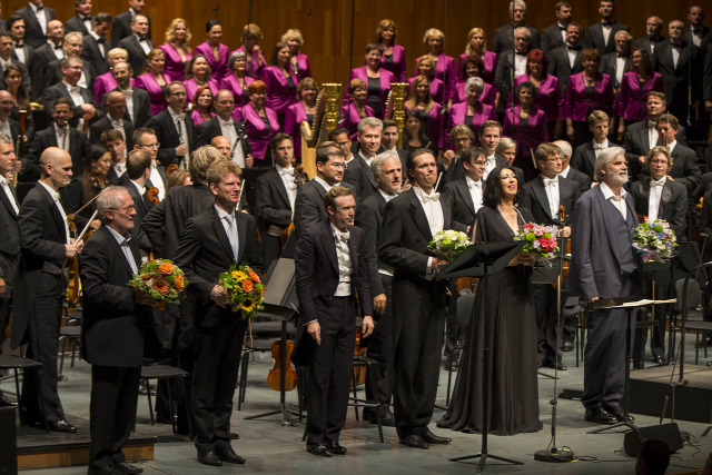 Eötvös Péter Esterházy Péter Salzburgi Ünnepi Játékok Bécsi Filharmonikusok Daniel Harding Peter Simonischek Iris Vermillion Topi Lehtipuu Magyar Rádió Énekkara Kondor Kata