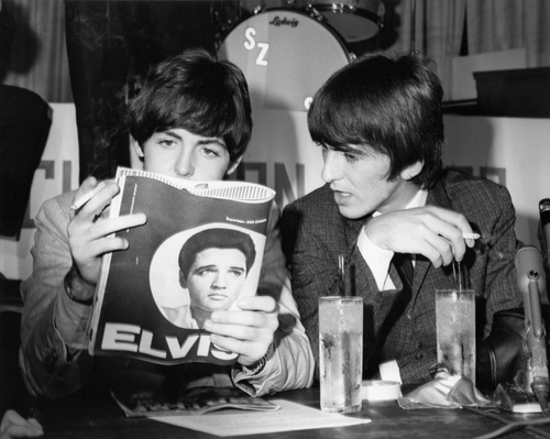 John Lennon Paul McCartney George Harrison Ringo Starr Elvis Presley Peter Fonda Roger McGuinn David Crosby Don Short Daily Mirror Byrds Help Ravi Shankar Gábor Zsazsa