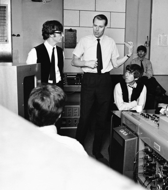 George Martin John Lennon Paul McCartney George Harrison Ringo Starr Brian Epstein Pete Best Abbey Road-i stúdió Please Please Me I Want To Hold Your Hand Yesterday In My Life Ray Cathode Time Beat Waltz In Orbit