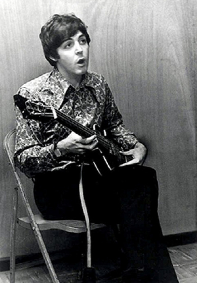 Paul McCartney John Lennon Abbey Road-i stúdió George Martin Marianne Fatihfull Here There And Everywhere Revolver Paperback Writer Frank Sinatra Strangers In The Night Jane Asher She Loves You