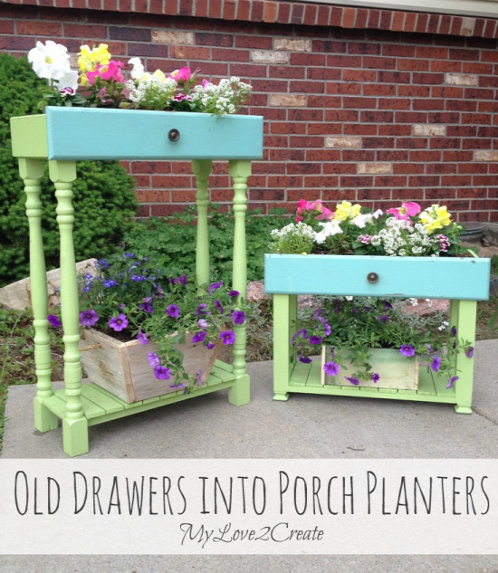 40+ Creative DIY Garden Containers and Planters from Recycled Materials 31