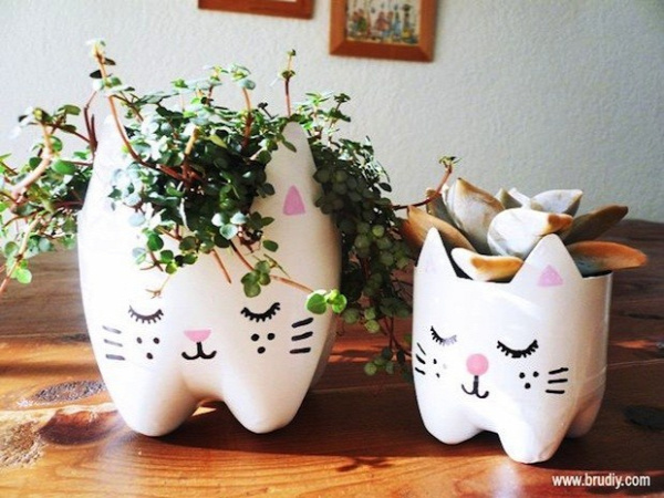 These adorable planters are made from recycled soda bottles.