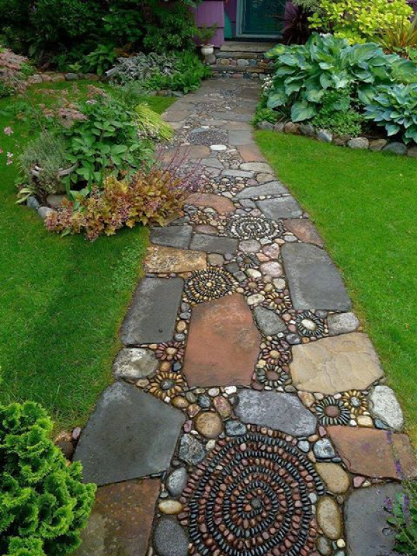 Love this! I want something like this rather than just a plain walkway