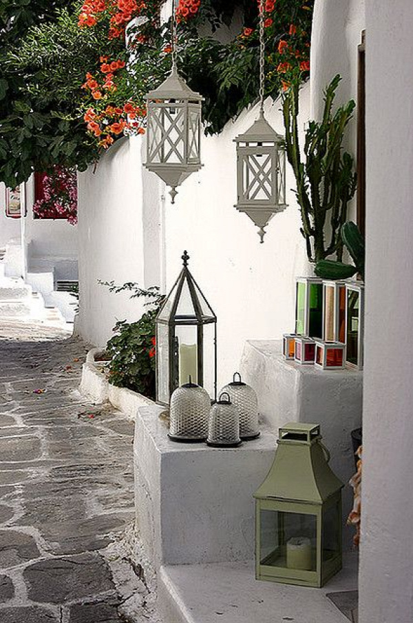 Mediterranean Living barefootstyling.com lovely hanging lanterns (for indoors)