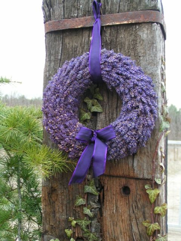 the prettiest lavender wreath I've seen...