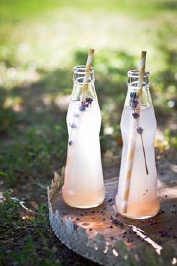 peach  lavender lemonade. perfect summer drink!