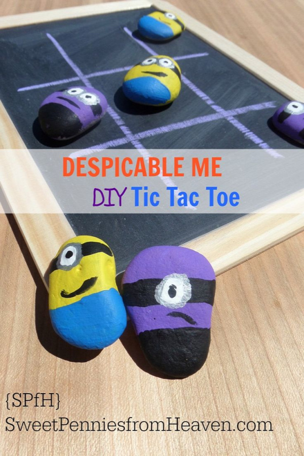 This DESPICABLE ME Minions DIY Tic Tac Toe board game is so much fun! The kids will love helping make this and even more fun playing it!