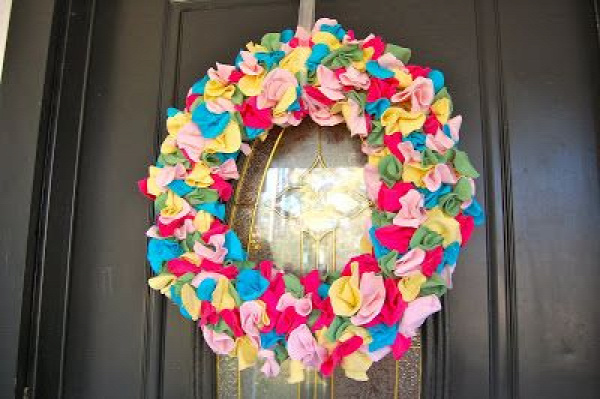 40+ Creative Ideas to Repurpose and Reuse Your Old T-shirts --> Colorful T-Shirt Scrap Wreath