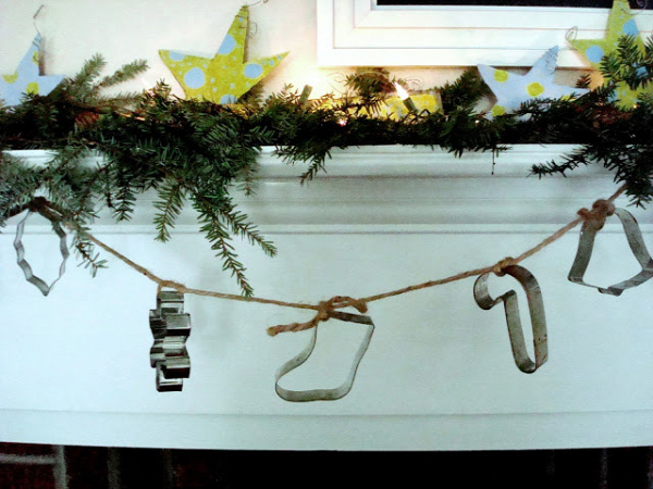Things You Never Thought to Do With Christmas Cookie Cutters-cookie cutter garland