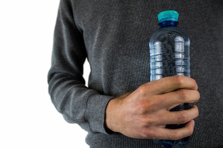 műanyag biszfenol BPA mikroműanyag egészség tea kávé