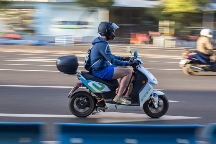 városi életmód közlekedés légszennyezés autó elektromos robogó klímaválság klímaváltozás globális felmelegedés környezetvédelem