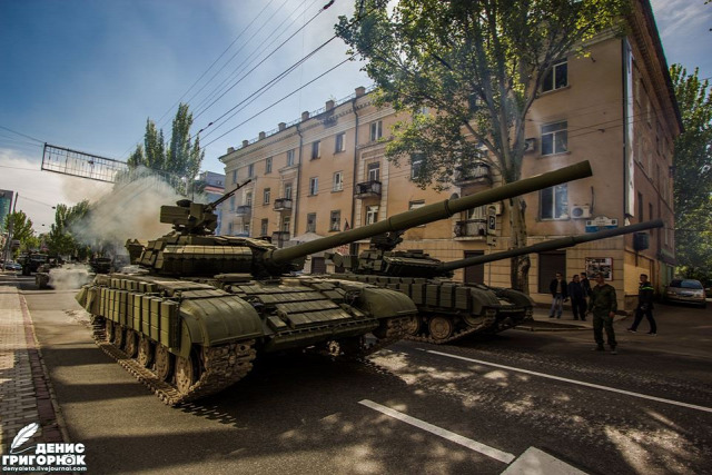 Ukrajna Doneck DNR Zaharcsenkó felvonulás május 9
