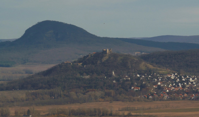 Magyarország Zala megye hegy kilátó Keszthelyi-hegység Balatongyörök tanösvény