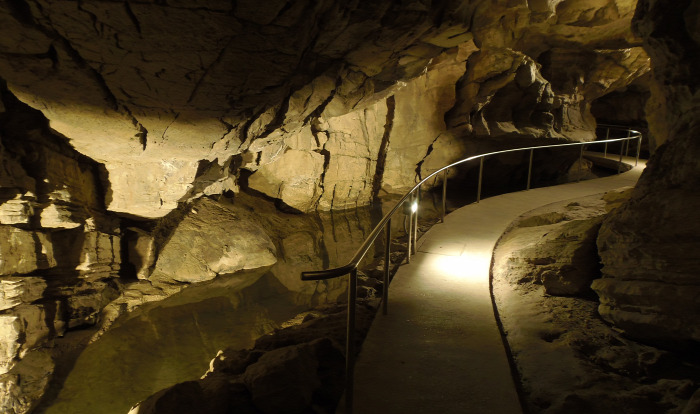 Magyarország Baranya megye Mecsek Abaliget barlang cseppkőbarlang