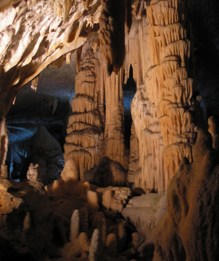 Szlovénia barlang Postojna cseppkőbarlang