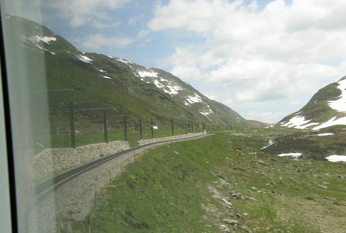Svájc fogaskerekű vasút vonat vasút Zermatt Gleccser expressz