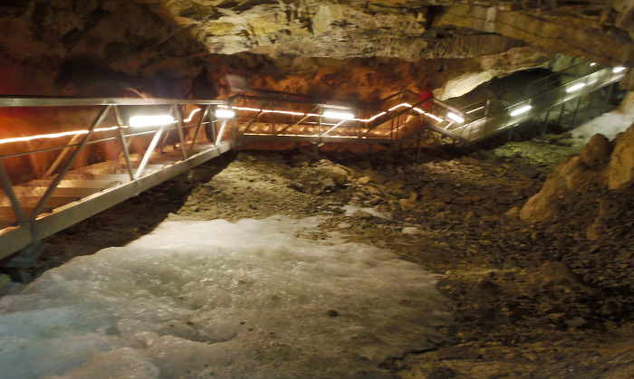 Szlovákia Alacsony-Tátra Tátra Chopok barlang jégbarlang cseppkőbarlang