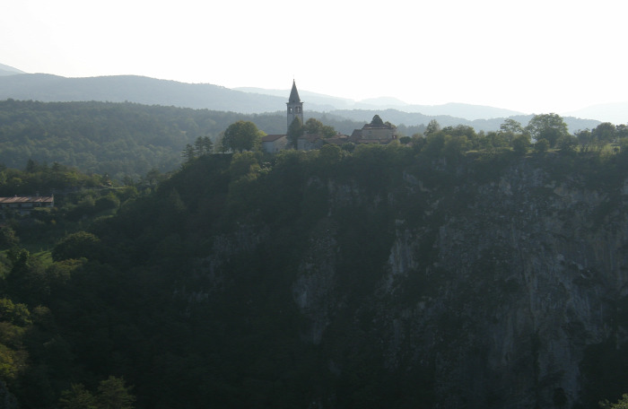 Szlovénia barlang Skocjan szurdok vízesések cseppkőbarlang