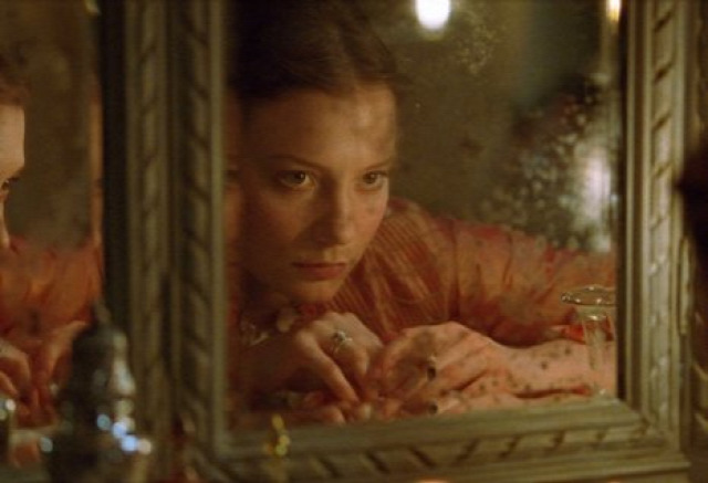 466x318-madame-bovary-official-trailer-1-2015-150130e