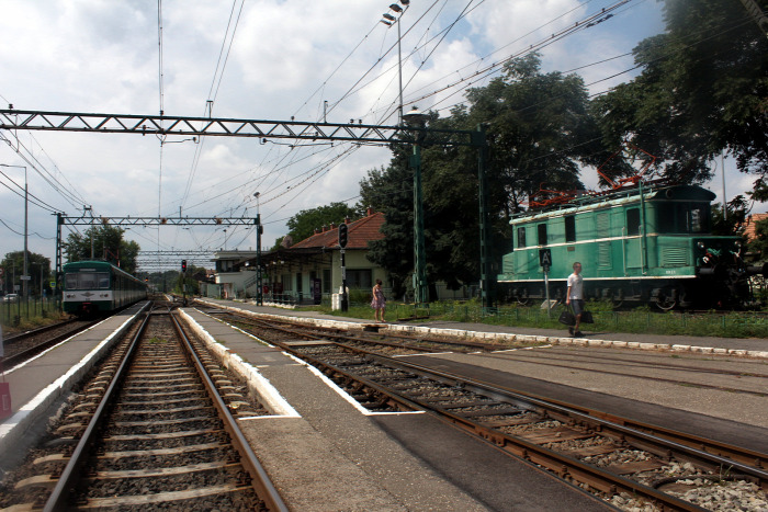 HÉV MÁV MÁV-HÉV Budapest EU beszerzés Stadler gyorsvasút vasút