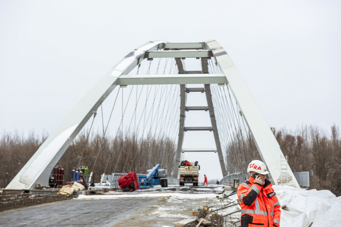 útépítés közút Győr híd Strabag
