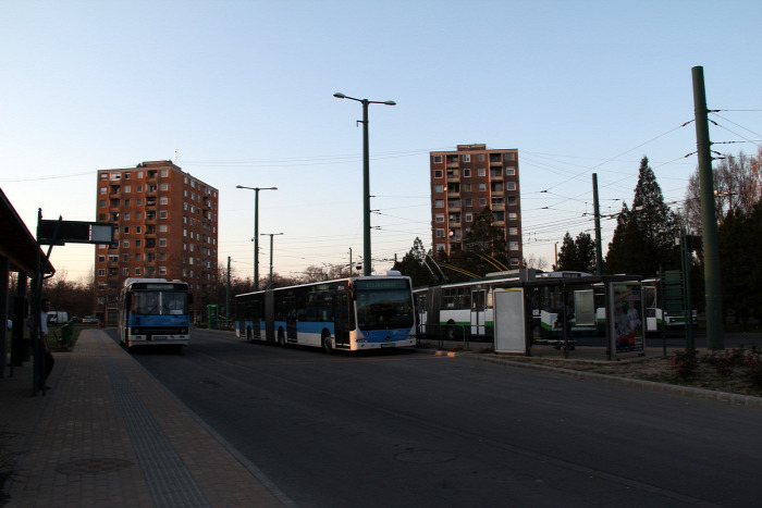 villamos busz troli Szeged tarifa időjárás légszennyezés SZKT DAKK