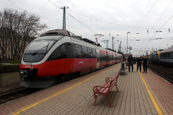 vasút dizájn MÁV MÁV-Start Desiro Uzsgyi Talent