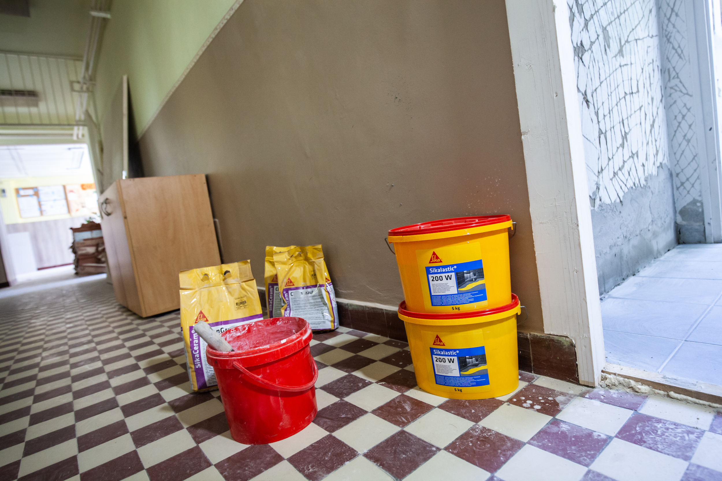 sika hungária iskolamosdófelújítás domestos vízszigetelés