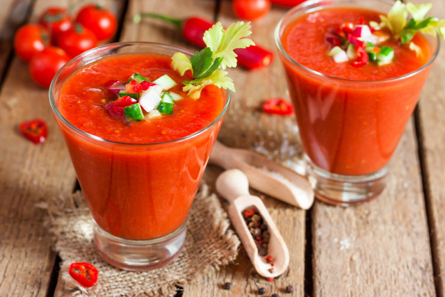 recept táplálkozás kiemelt leves nyár gazpacho rebarbara cékla