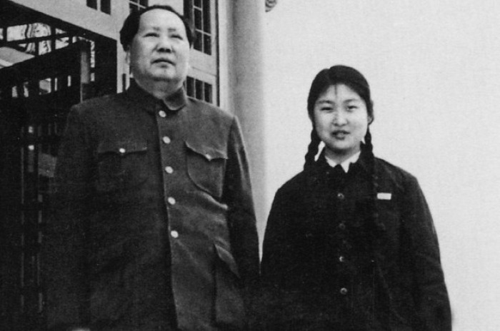 Adolf Hitler Nicolae Ceaușescu Mao Ce-tung diktátorok diktátorok asszonyai történelem kultúra history