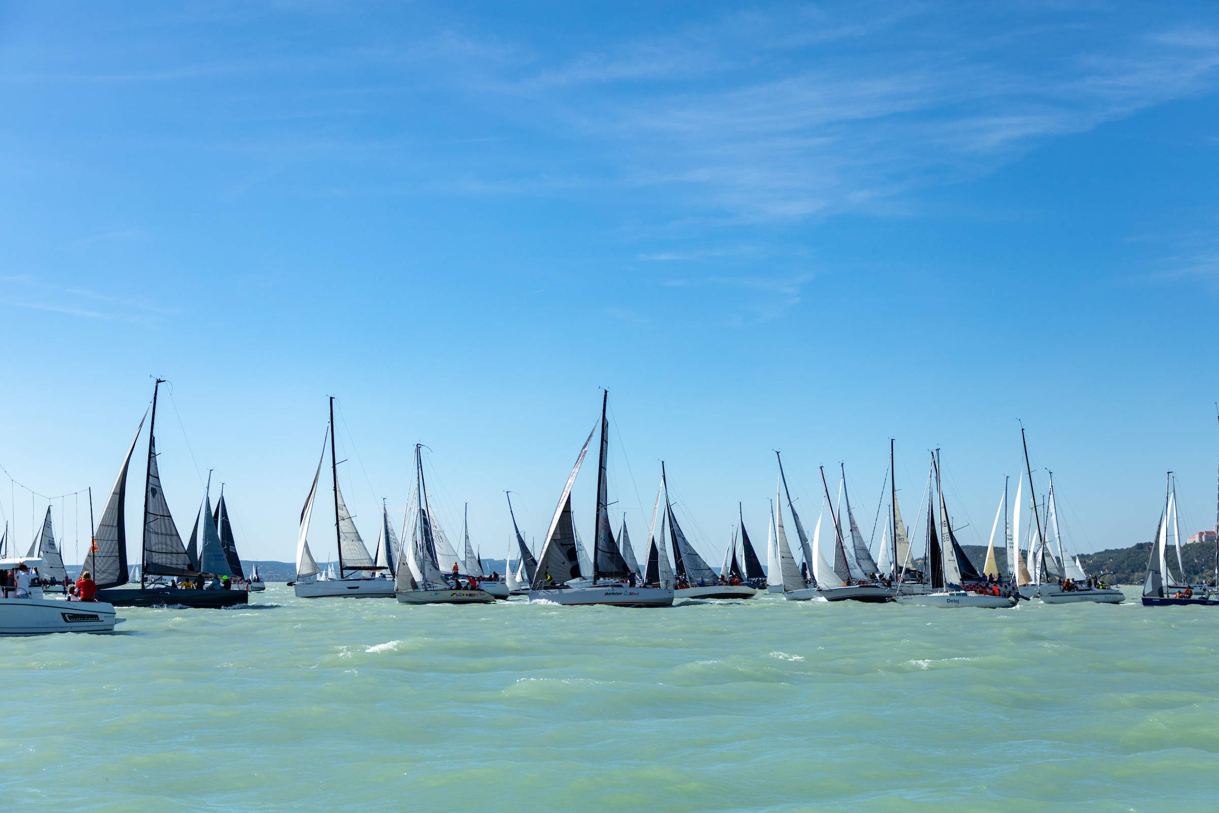 kékszalag  fehér szalag  balaton