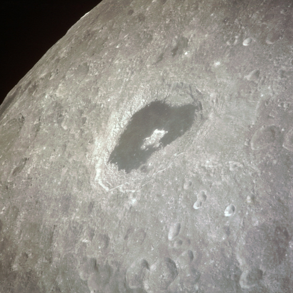 Surveyor-program Lunar Orbiter-program Űrszondás holdfelderítés VAB LC-39 Konsztantyin Eduardovics Ciolkovszkij Jurij Vasziljevics Kondratyuk Werner von Braun John F. Kennedy