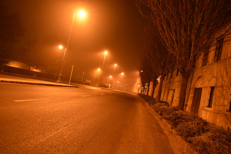 közlekedés köd pára láthatóság biztonság bringa autó világítás
