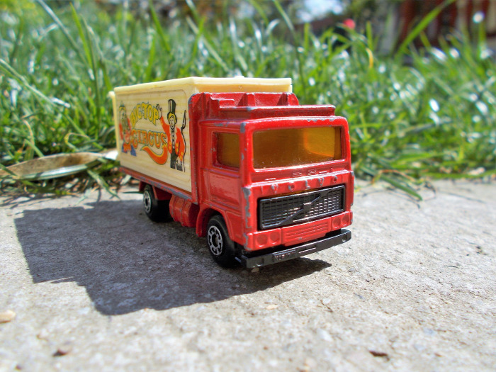 matchbox volvo volvo container truck 1981 1991 china