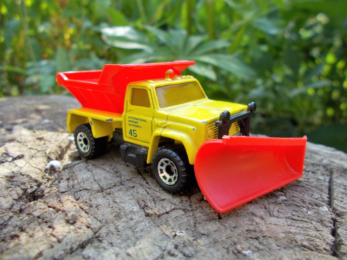 matchbox highway maintenance truck plow master 6000 chevrolet